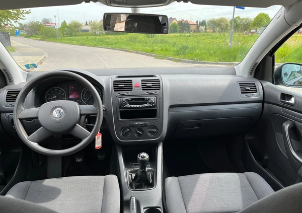 Volkswagen Golf cena 16800 przebieg: 254123, rok produkcji 2004 z Paczków małe 172